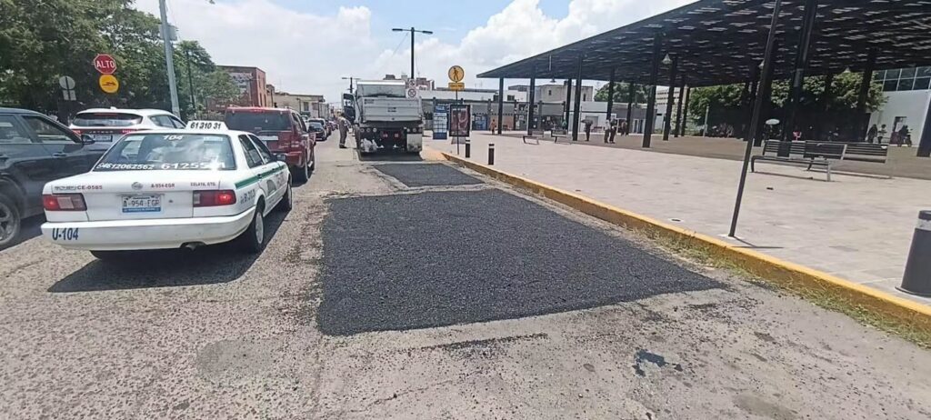 Con 150 hoyos tapados diariamente y 7 cuadrillas trabajando, Obras Públicas pretende cumplir meta de "cero baches" a finales de agosto