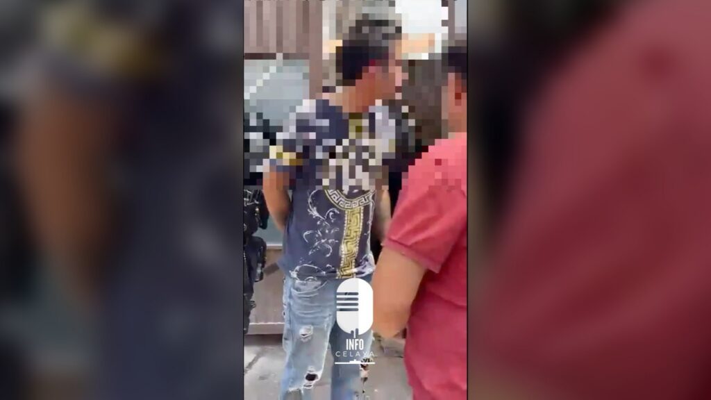Vecinos del Fovissste detienen a ratota, le dejan su "no me olvides" y lo entregan a la policía