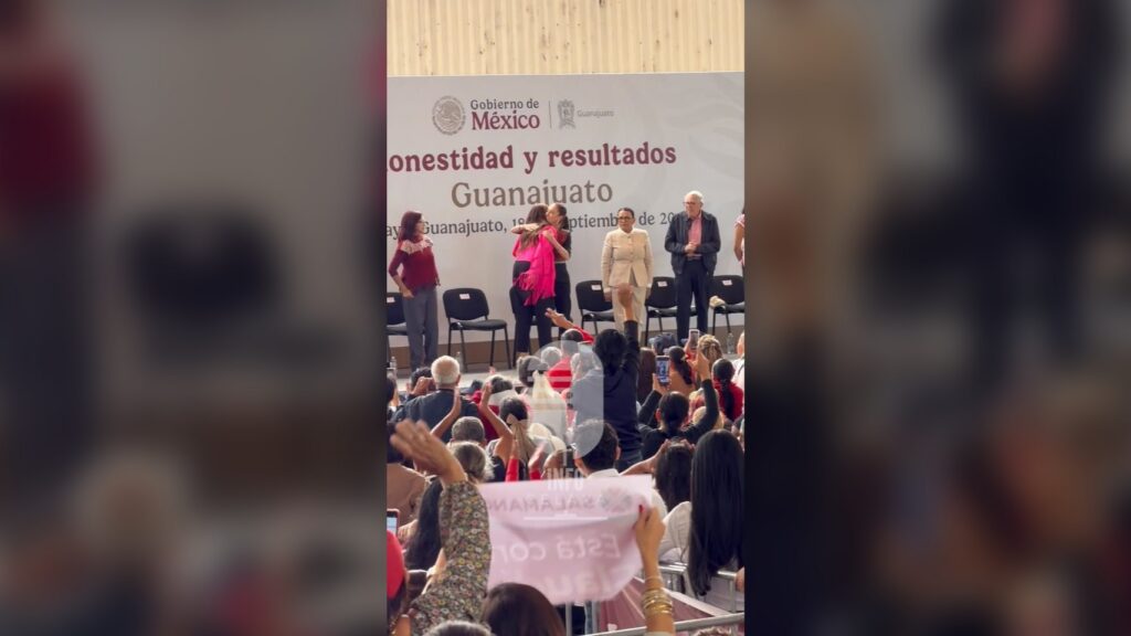 Defiende Claudia Sheinbaum a gobernadora ante 'guerra de porras' y abucheos