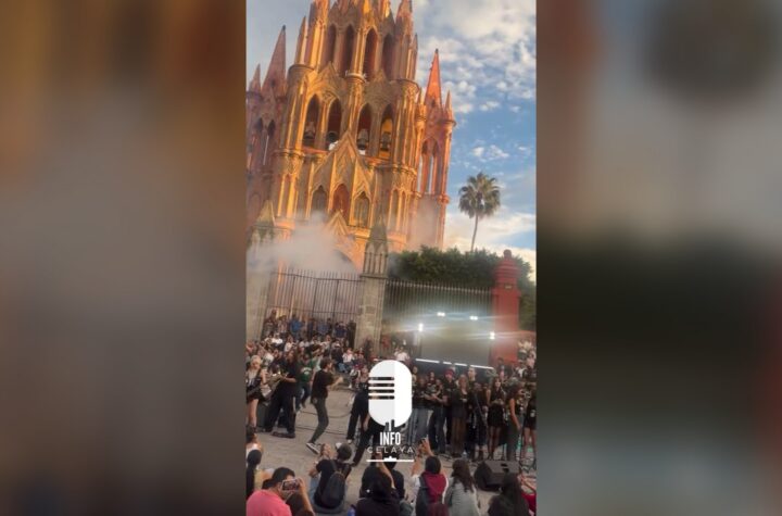 Casi cien jóvenes tocan al unísono en San Miguel de Allende