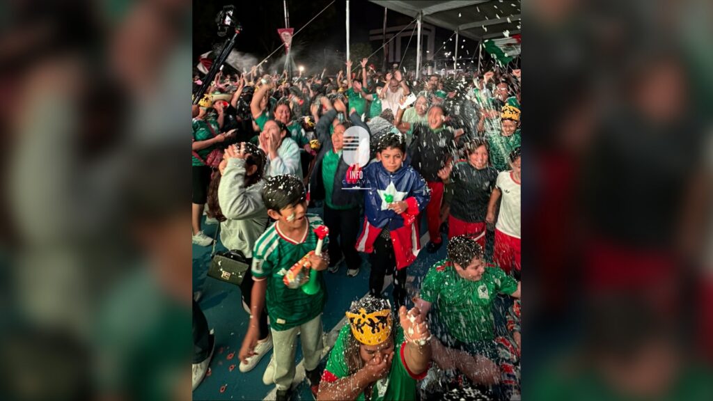 ¿Y si sí? Cientos de personas festejan el 2-0 de México vs Ecuador en el Parque Morelos